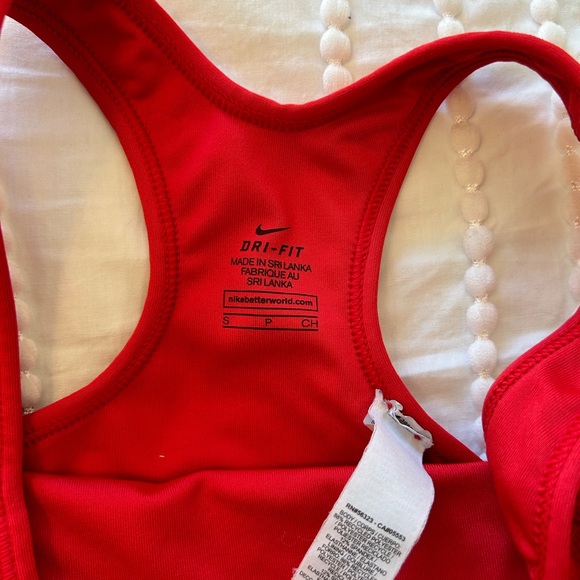 NWOT NIKE Victory Compression Sports Bra - Picture 4 of 4